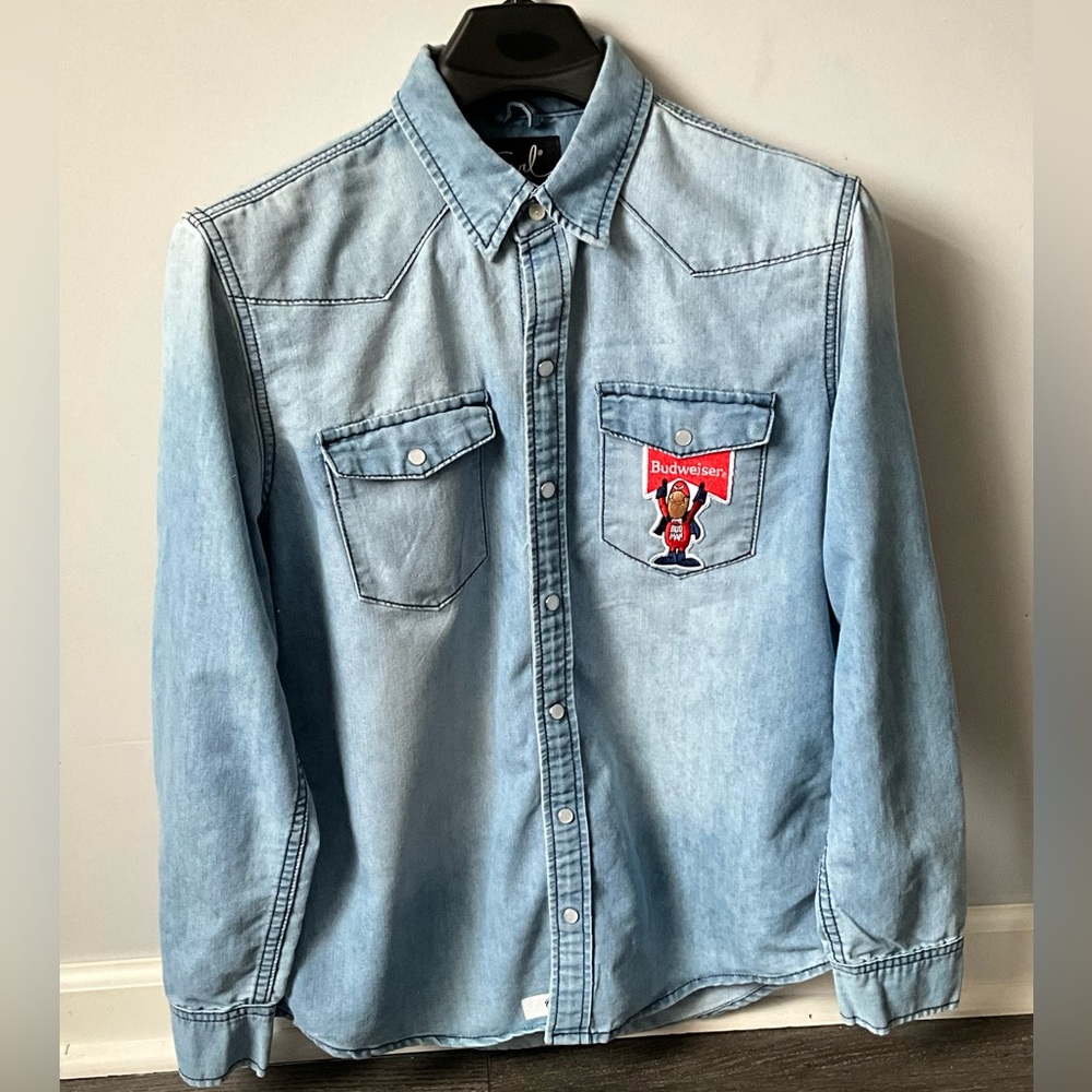 VTG-EarL Jean"Budweiser-unisex Long Sleeve Shirt, Light Blue Size L